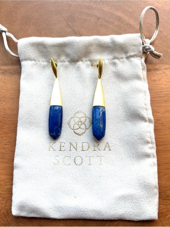 Kendra Scott Jewelry - Kendra Scott Gold Tone Earrings with Deep Blue Teardrop Stones